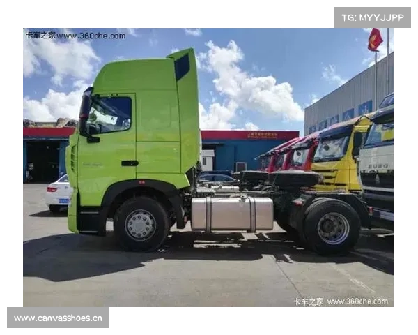 中国重汽百辆豪沃TH7危化品燃气牵引车交付,引领绿色高效运输新风尚